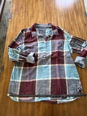 Tommy Hilfiger Men's Plaid Button-Down Shirt in Burgundy and Light Blue